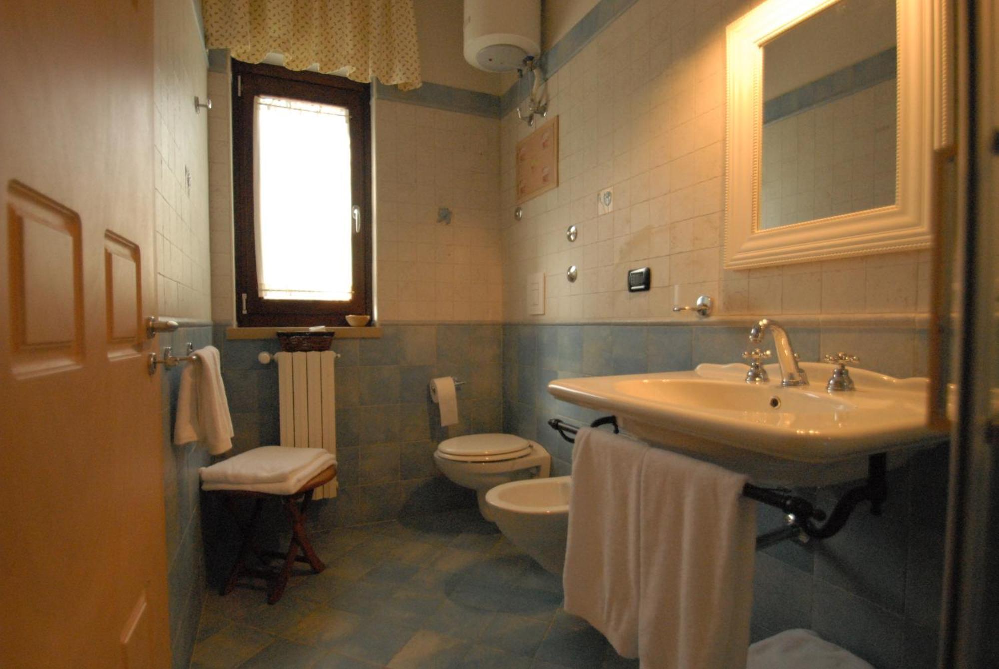 Il Giardino Del Te Hotel Barletta Exterior photo