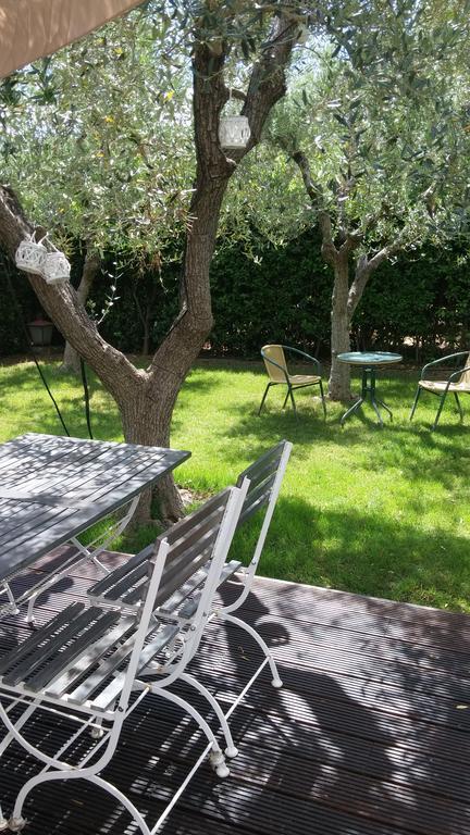 Il Giardino Del Te Hotel Barletta Exterior photo